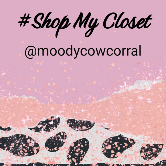 MEET YOUR POSHER - Picture 3 of 5